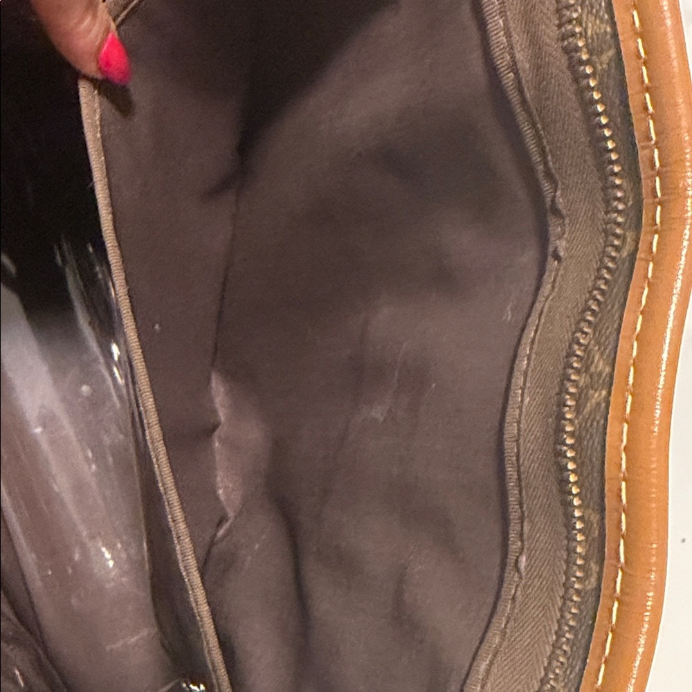 Louis Vuitton Tan and Brown Monogram Briefcase VINTAGE - Picture 10 of 16